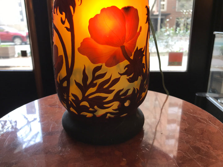 ミューラー兄弟　アネモネの花のテーブルランプ