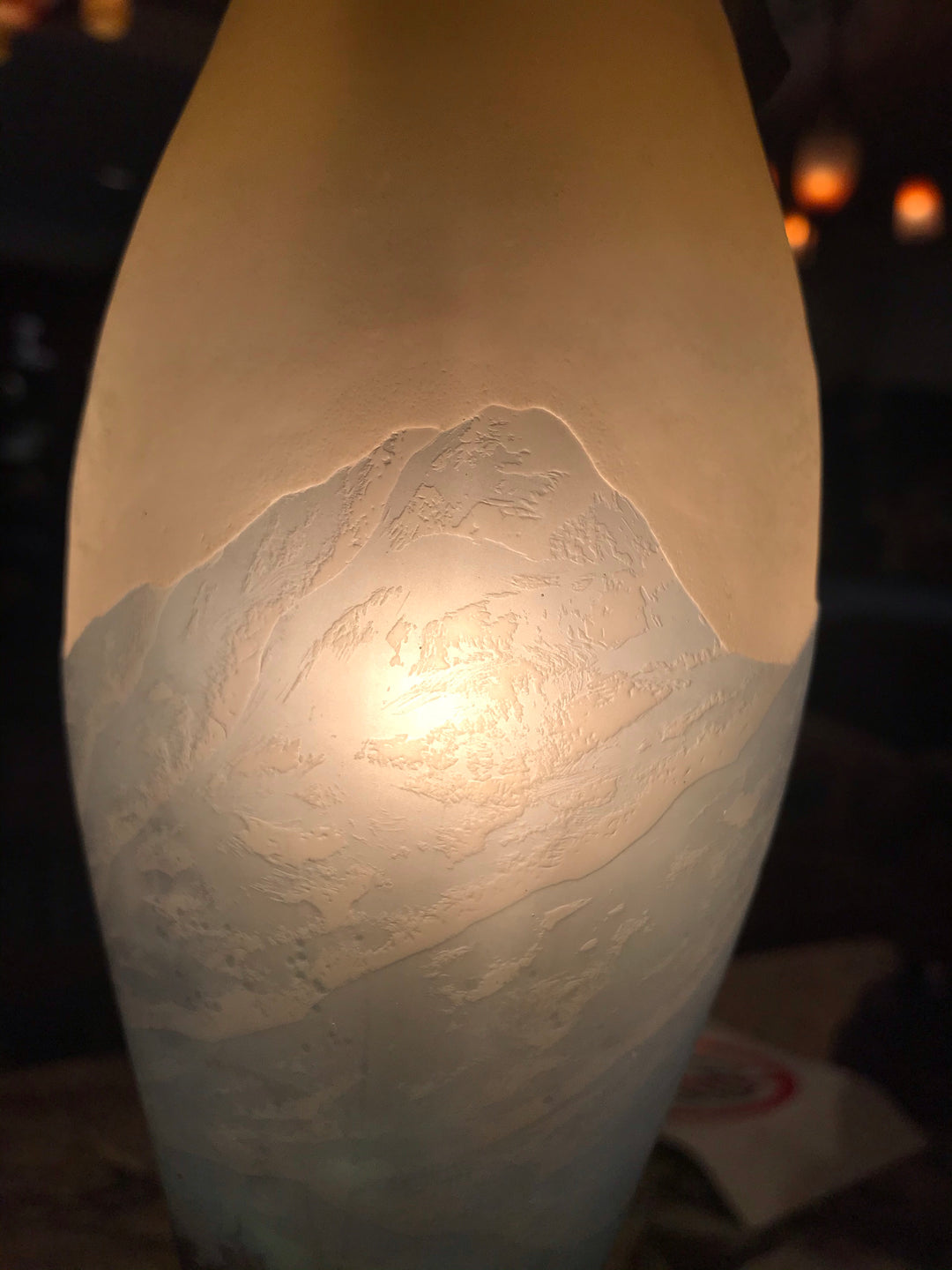 エミールガレ　山岳風景と鷲尾のアールヌーボー時代のアンティークテーブルランプ