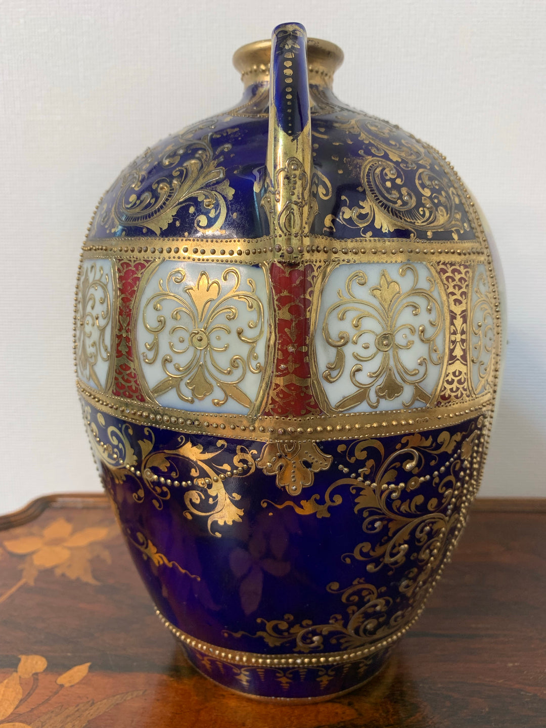 オールドノリタケ　コバルト地にスワン「白鳥」が描かれた花瓶