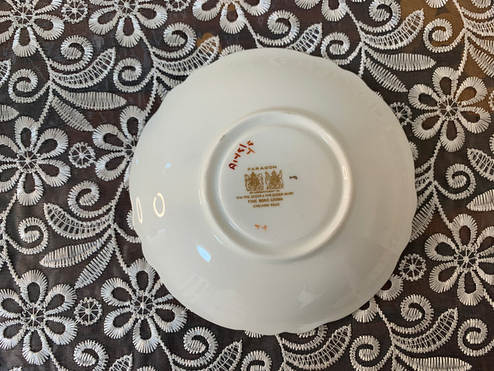 パラゴン（paragon）食器　ライムグリーンとブルームのティーカップ&ソーサー