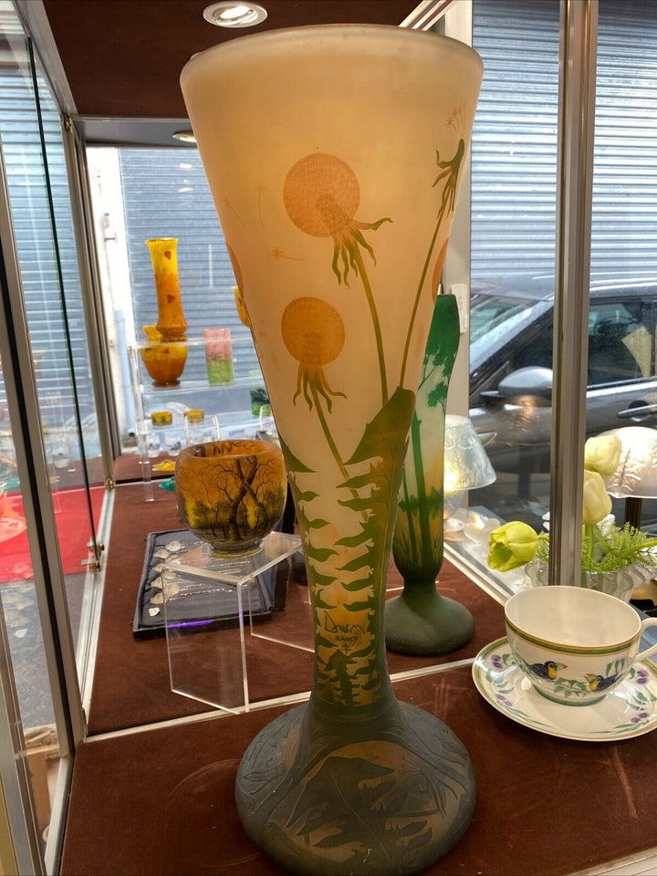 ドーム兄弟(DAUM NANCY)　コルネット型の花瓶　タンポポ