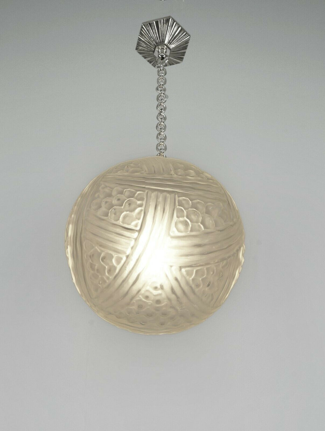 HETTIER & VINCENT : a pair of French 1930 ART DECO PENDANT S . chandelier HANOTS