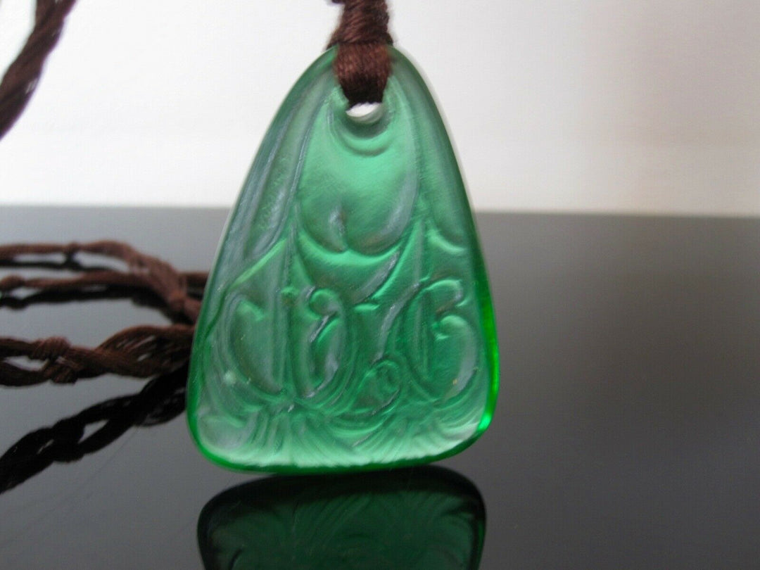 René Lalique : ancien pendentif vert émeraude signé R Lalique. Lys pendant.