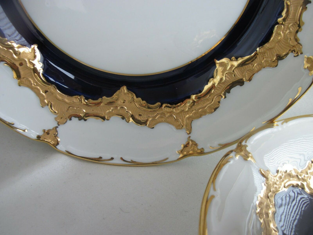 Schöne Meissen Kaffee-Sammeltasse in B-Form mit Kobalt und Gold