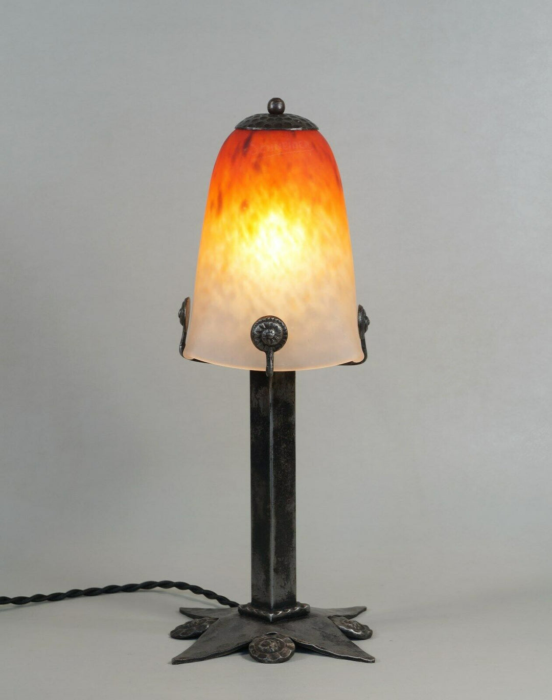 ヴァスール＆シュナイダー兄弟　フランス製アールデコランプ　錬鉄製　1925年　1930年