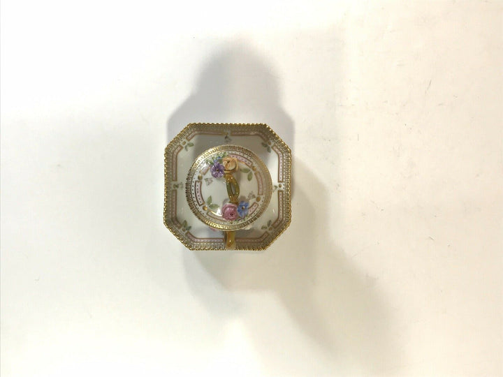 ロイヤルコペンハーゲン　フローラダニカ　蓋付カスタードカップ＆ソーサー