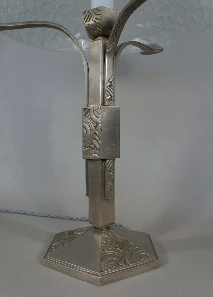 LARGE FRENCH ART DECO LAMP BY NICOLAS GILLEN . muller degué daum era 1930 France