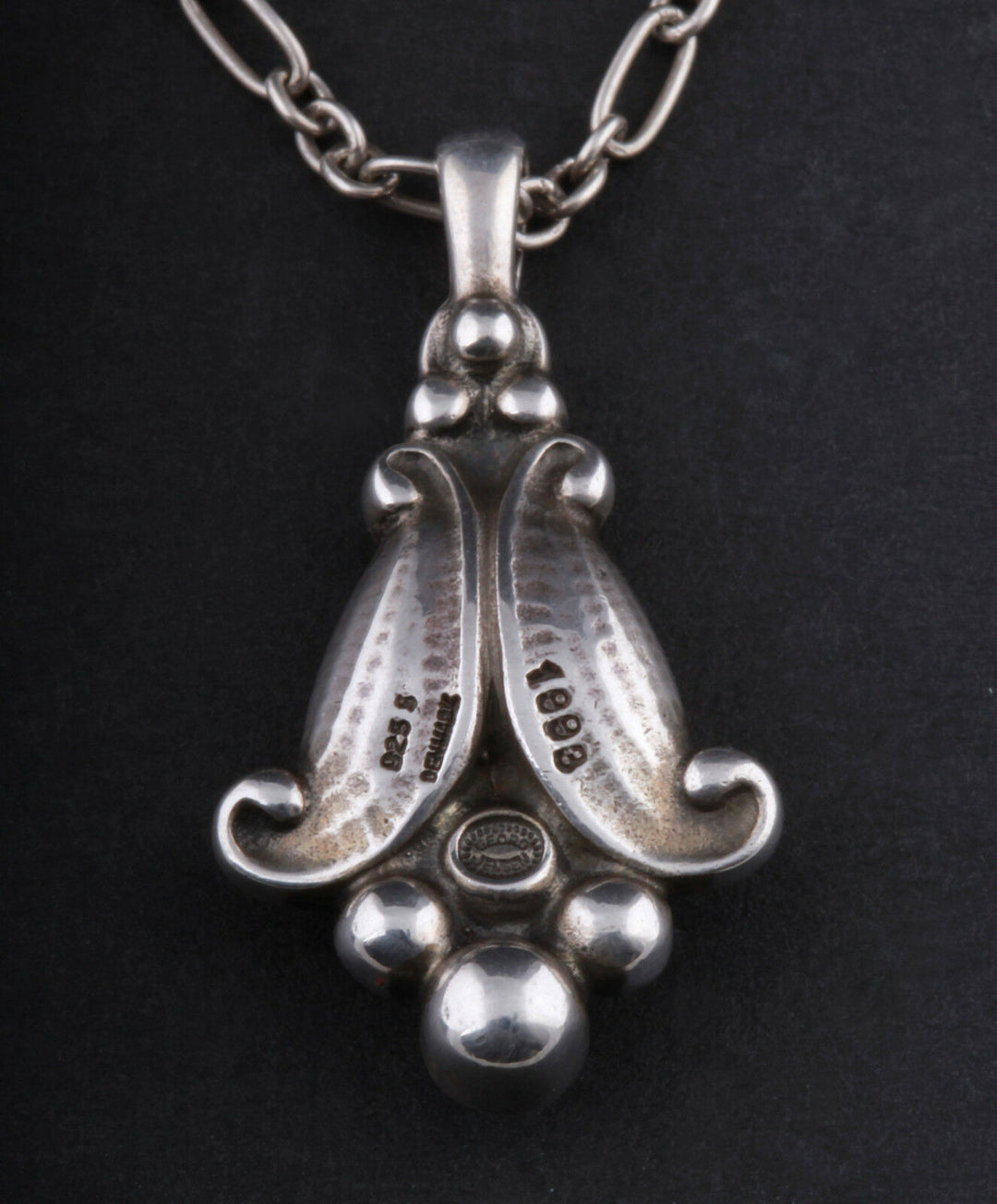 GEORG JENSEN Sterling Silver Pendant Of The Year 1993 with Lapis Lazuli.