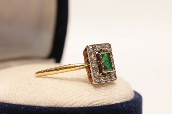 アンティーク ヴィクトリアン 18K ナチュラルダイヤモンドとエメラルドのリング