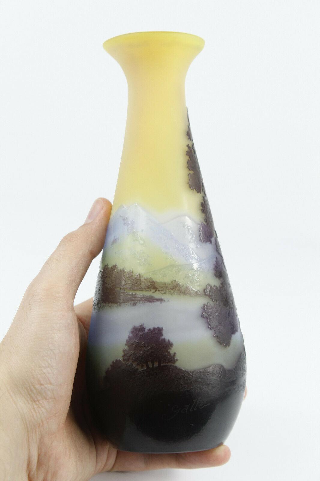 エミールガレ 風景が描かれた幻想的な花瓶 – アンティークテーブルウェア