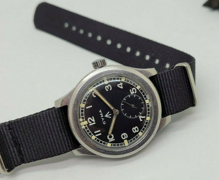 1940年代 WW2 シーマ ミリタリー ダーティ・ダース　ブラックダイヤル メンズ 腕時計 P14392 19392