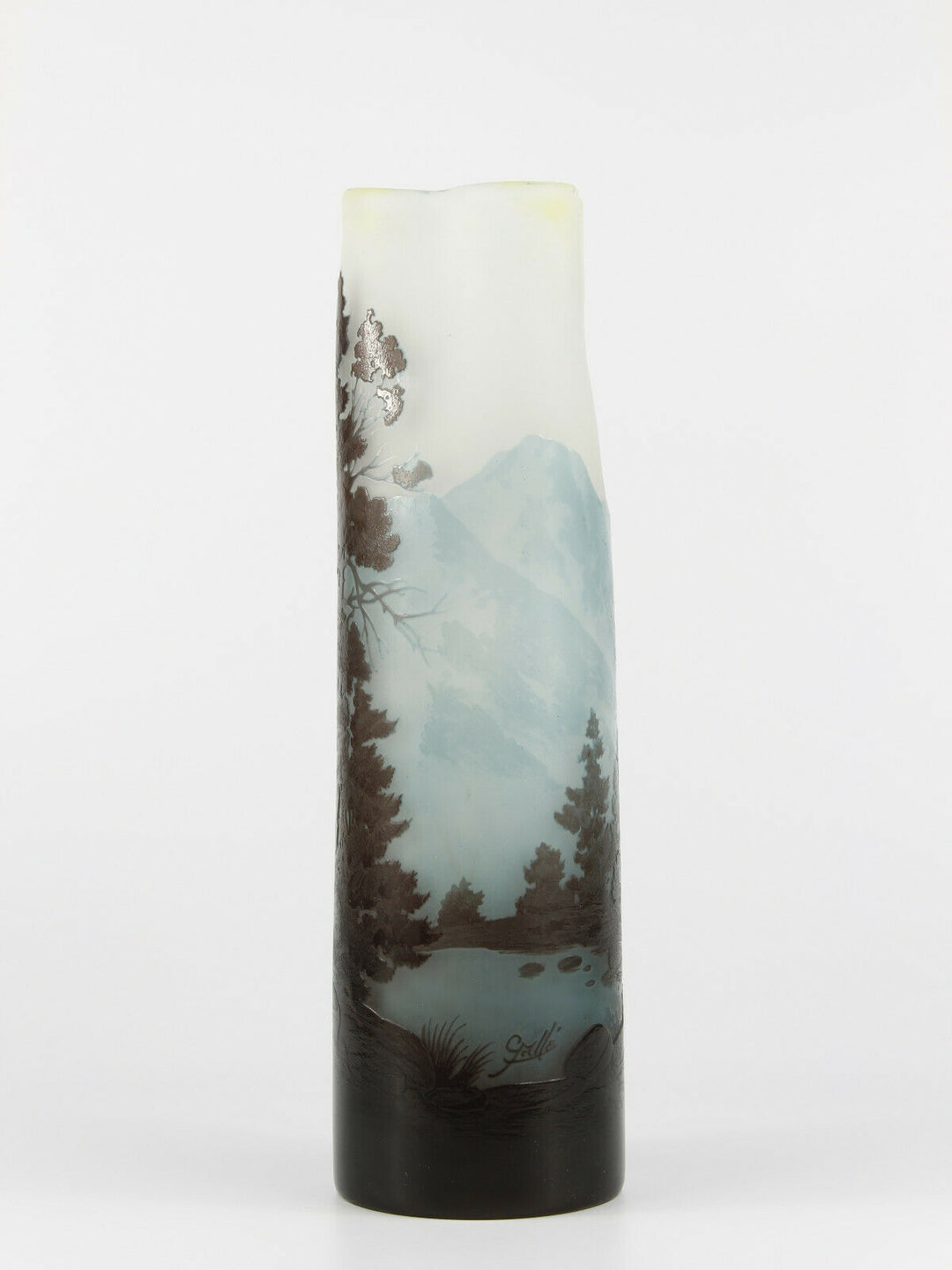 エミールガレ　ボージュの風景が描かれた花瓶