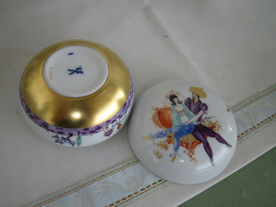 Schöne Meissen Schmuck-Dose in Dekor 1001 Nacht