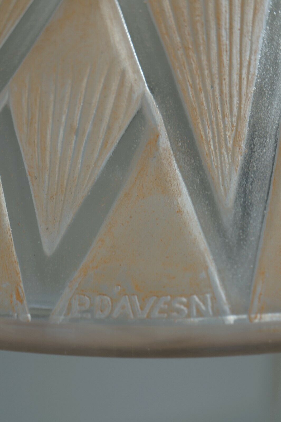 Pierre d'Avesn LORRAIN DAUM : A FRENCH 1930 ART DECO PENDANT . CHANDELIER