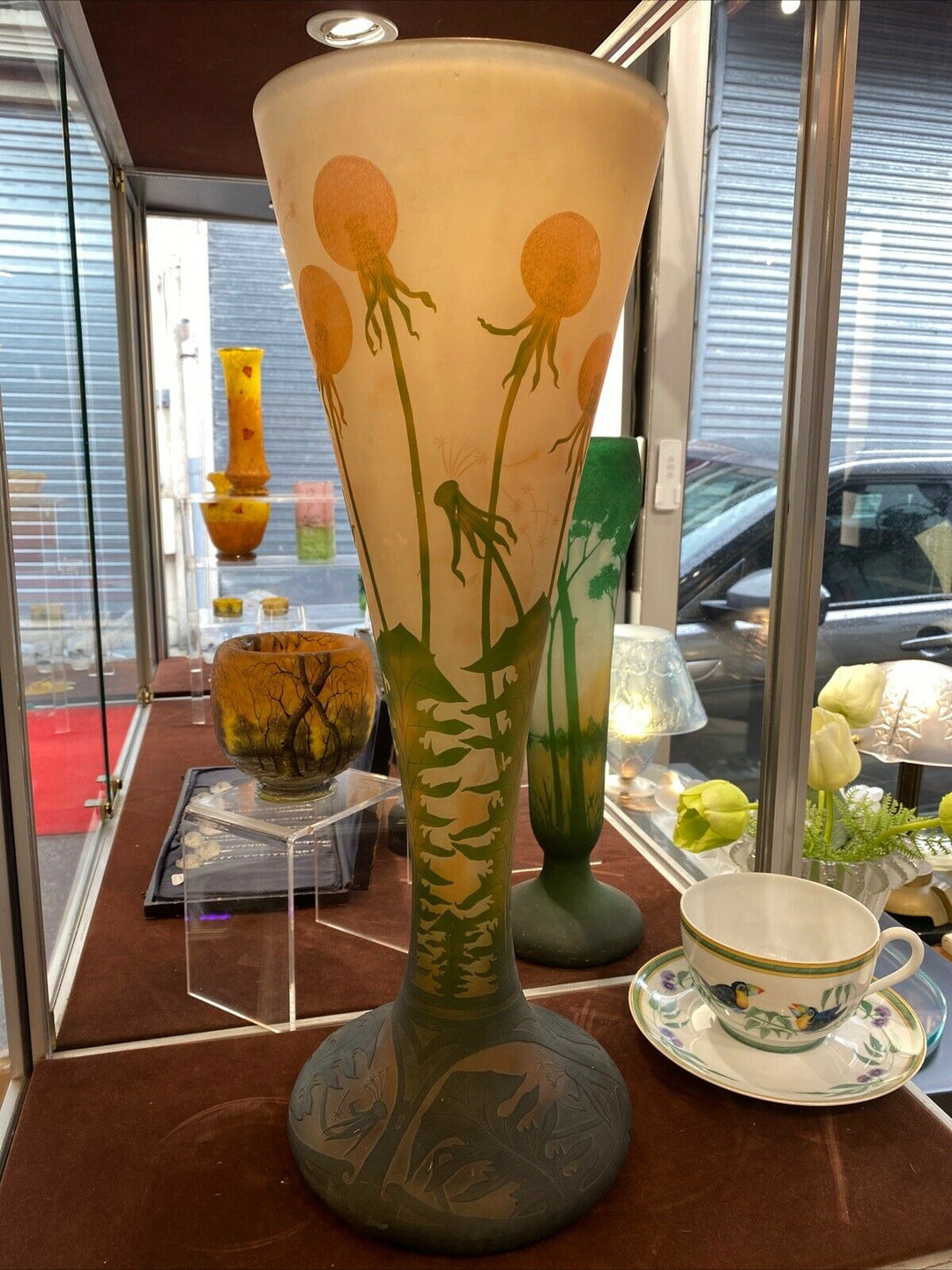 ドーム兄弟(DAUM NANCY)　コルネット型の花瓶　タンポポ