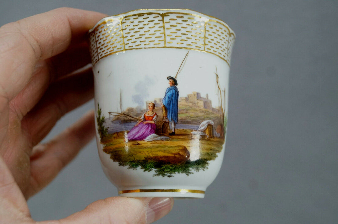 Meissen Hand Painted Courting Couple Boats Castle & Gold Chocolate Cup C. 1740