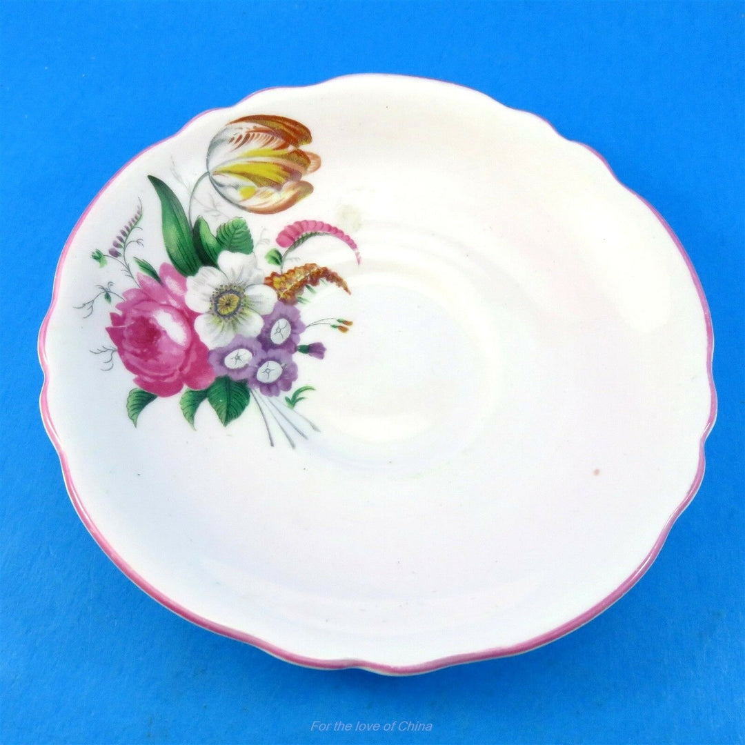 パラゴン　ライトピンク地に可憐なチューリップブーケ　カップ&ソーサー