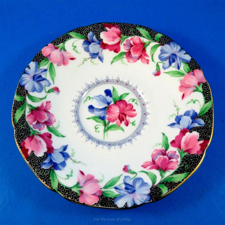 パラゴン　ゴージャスなスイートピーの縁取りのカップ&ソーサー