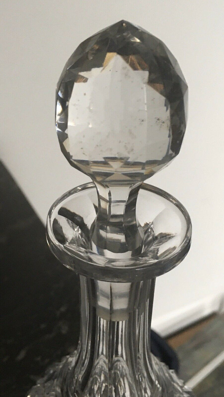 Superbe Carafe À Vin En Cristal Taillé De Baccarat 31 Cm Modèle Juigne