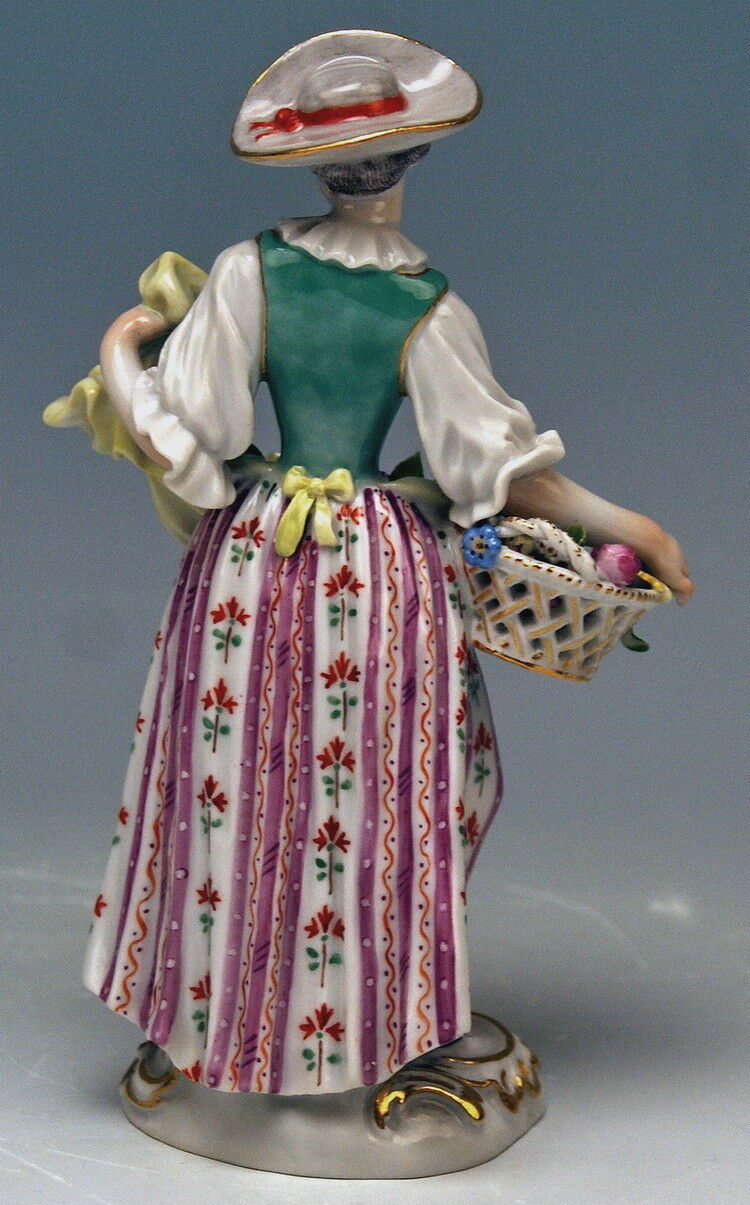 MEISSEN マイセン FIGUR GÄRTNERIN KORB MIT BLUMEN KÄNDLER SERIES GARDENERS MNR: 2779