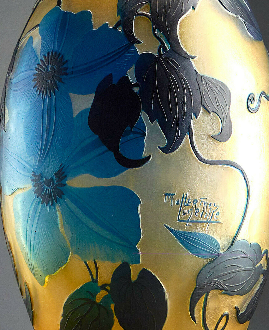 ミューラー兄弟　クレマチスの花の花瓶