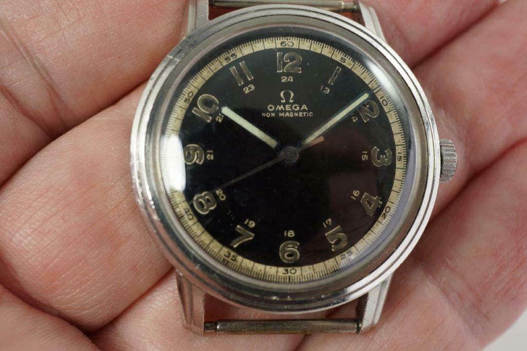 OMEGA CK2254 RCAF WORLD WAR II CAL. 30 SCT2.PC STEEL STEPPED CASE DATES 1939