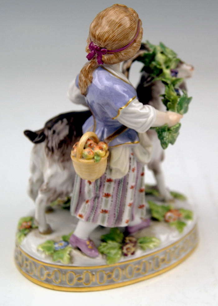 MEISSEN SCHÄFERIN FIGUR MIT ZIEGE MÄDCHEN GIRL SHEPHERD WITH GOAT MNR: H81 1880