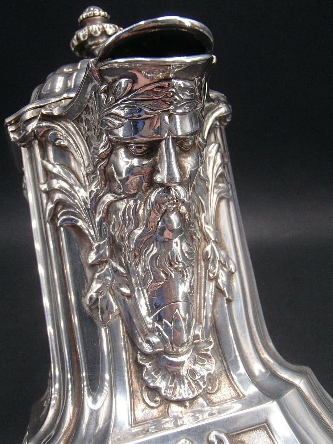 PUIFORCAT RARE CAFETIERE EN ARGENT MASSIF POINCON MINERVE 1 ER TITRE MASCARON