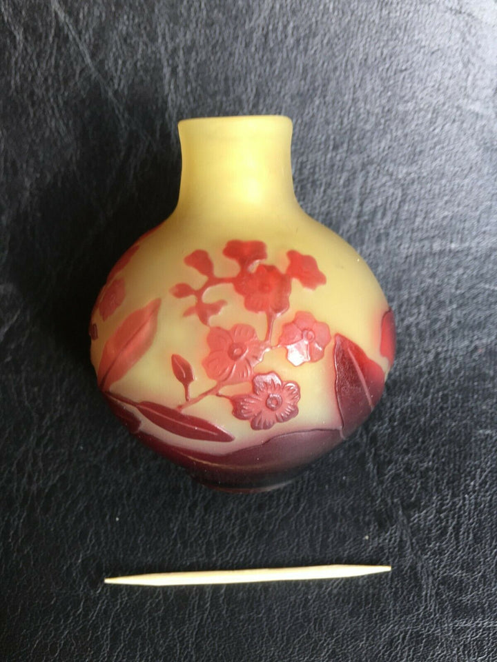 エミールガレ　ボケの花の花瓶（ミニチュアール）