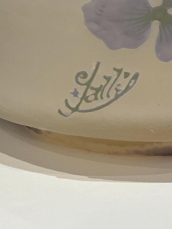 エミールガレ　紫陽花の花が描かれた器型小物入れのサイン