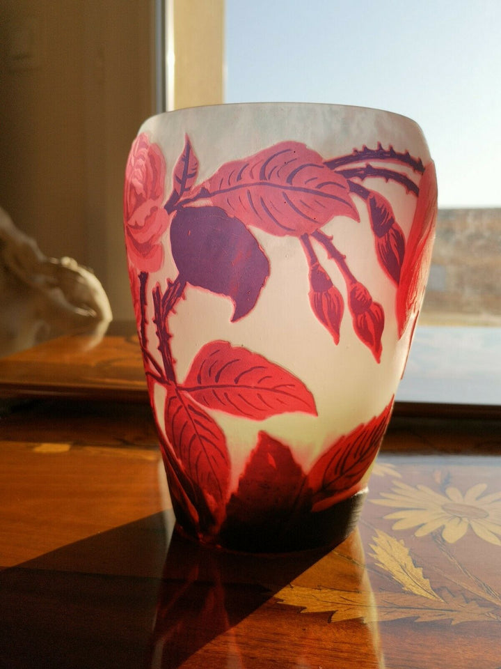 MULLER FRÈRES LUNÉVILLE - Vase aux roses circa 1925 - (DAUM GALLÉ) - NO COPY