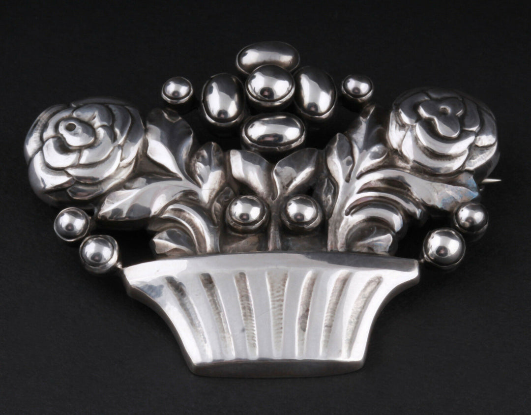 Georg Jensen Sterling Brooch w. Silverballs # 67, Basket. Silver. GJ himself.