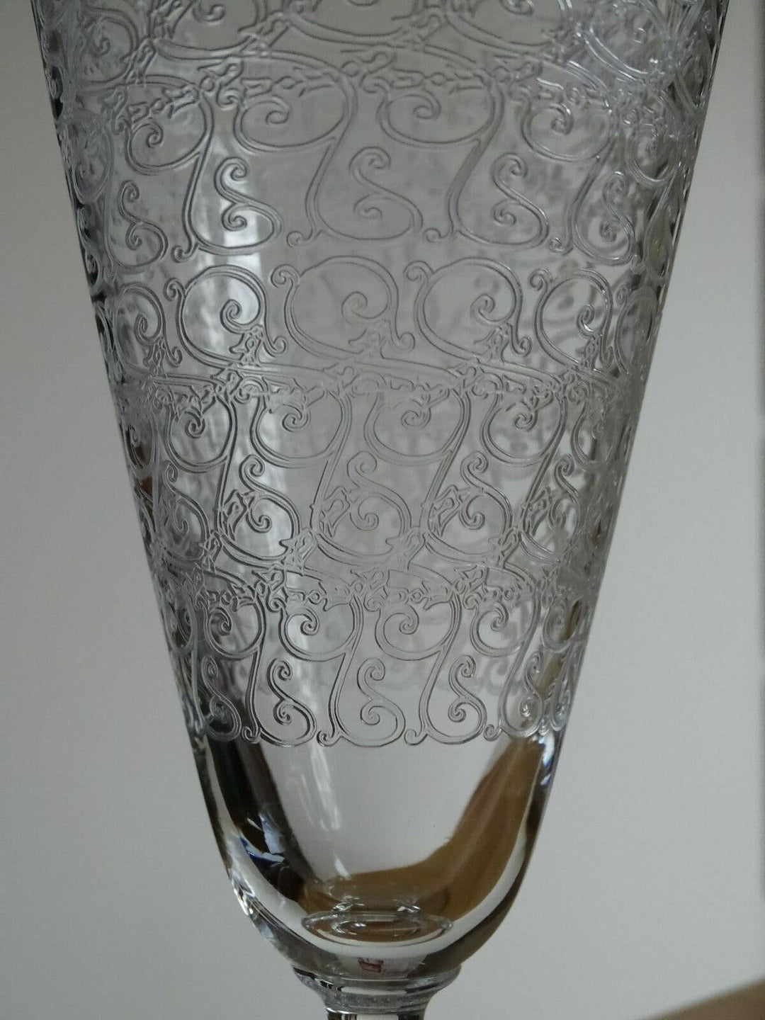 4 FLUTES A CHAMPAGNE EN CRISTAL DE BACCARAT MODELE ROHAN signées