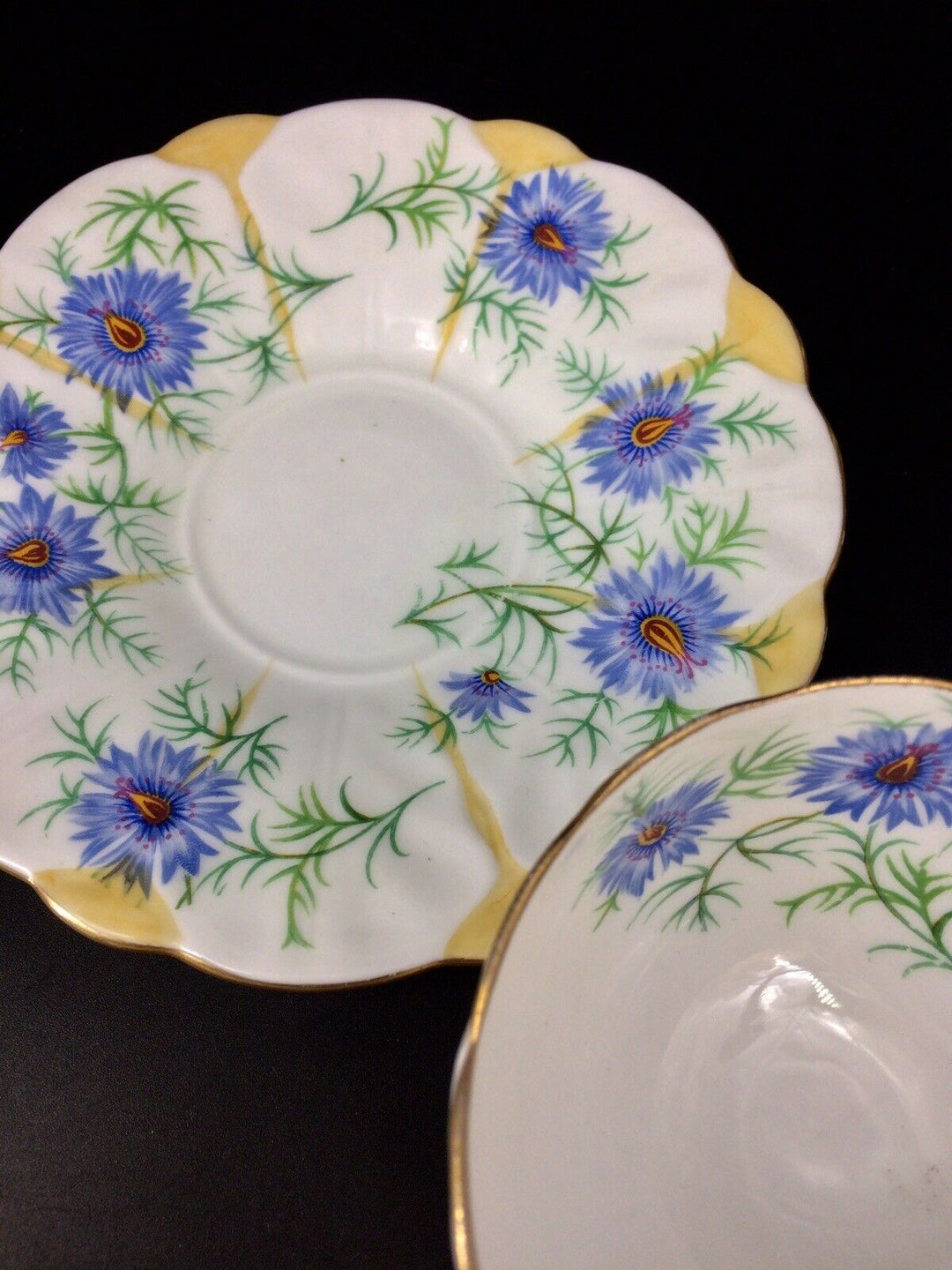 F/S English Royal antiques AYNSLEY butterfly handle flowercup&saucer mint