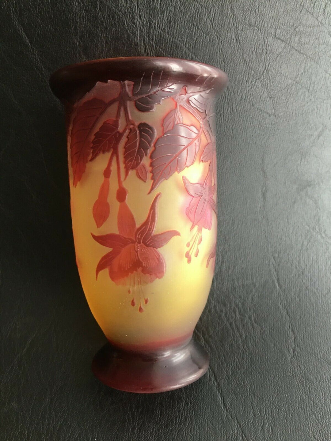 エミールガレ　フクシアの花の花瓶