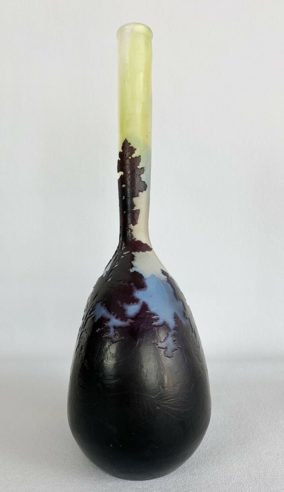 ÉMILE GALLÉ : VASE D'ÉPOQUE ART NOUVEAU - PAYSAGE VOSGIEN EN VERRE MULTICOUCHE