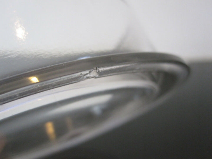 René Lalique : Boite ancienne en verre émaillé Roger signée R Lalique