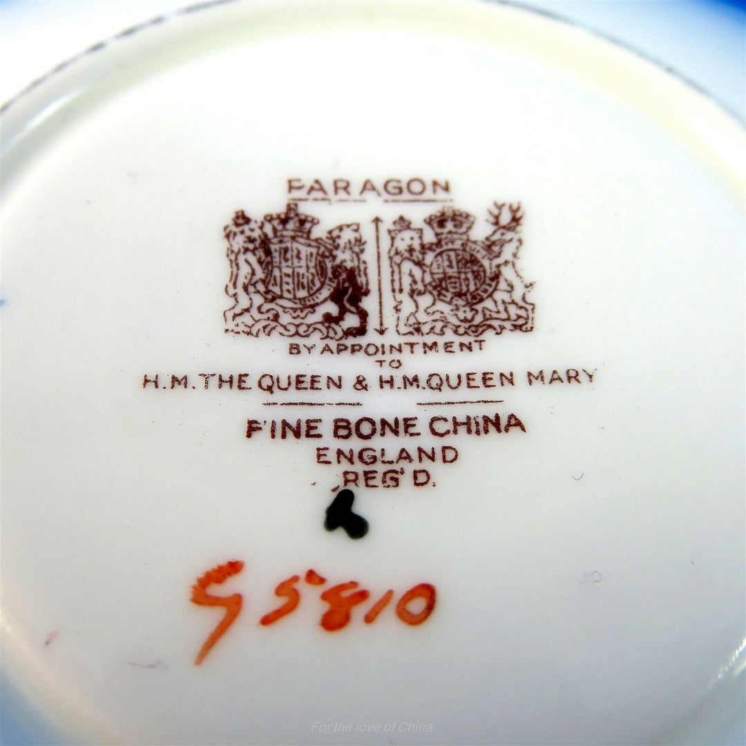 パラゴン　大輪ローズのブラックコルセット型カップ＆ソーサー