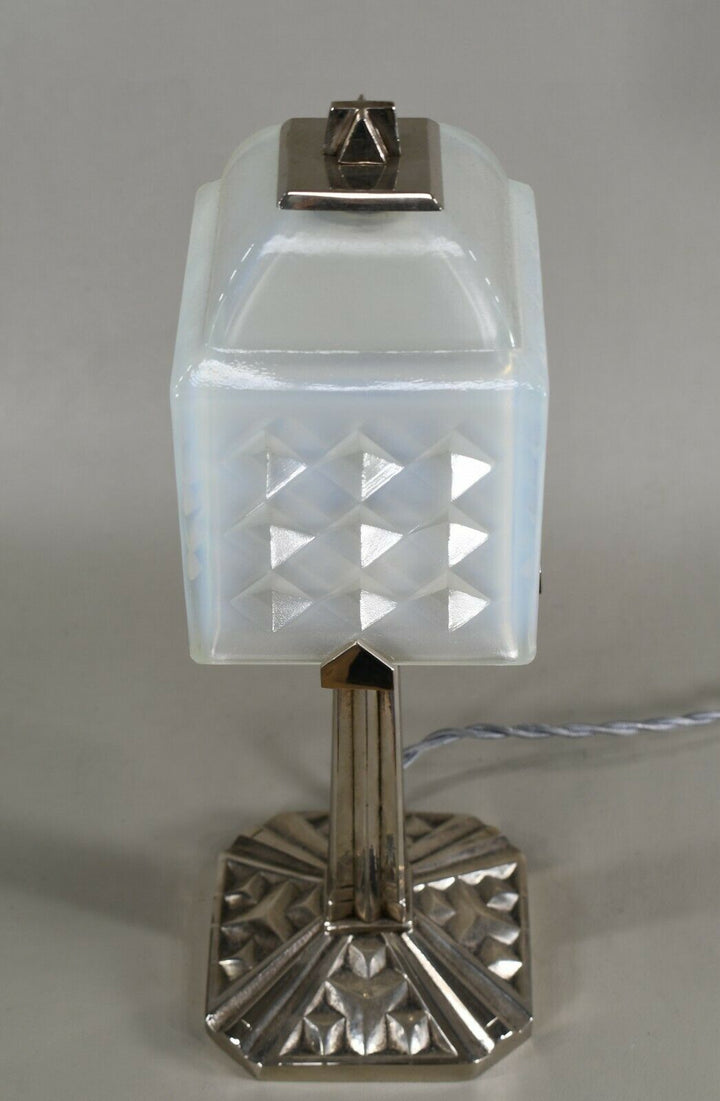 シモネ兄弟　乳白色のアールデコランプ　フランス製　1925年　1930年