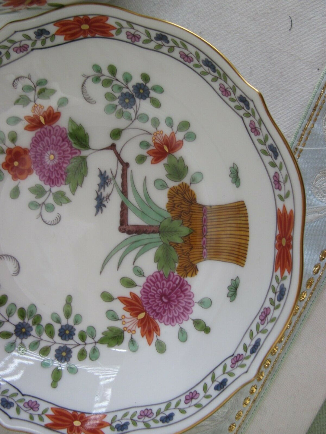 Schöne Meissen Moccatasse mit Indischen Blumen, Garbenmuster