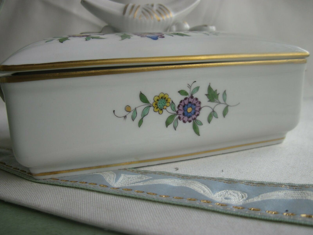 Schöne Meissen Tabak-Dose mit Vogel- un Felsmalerei