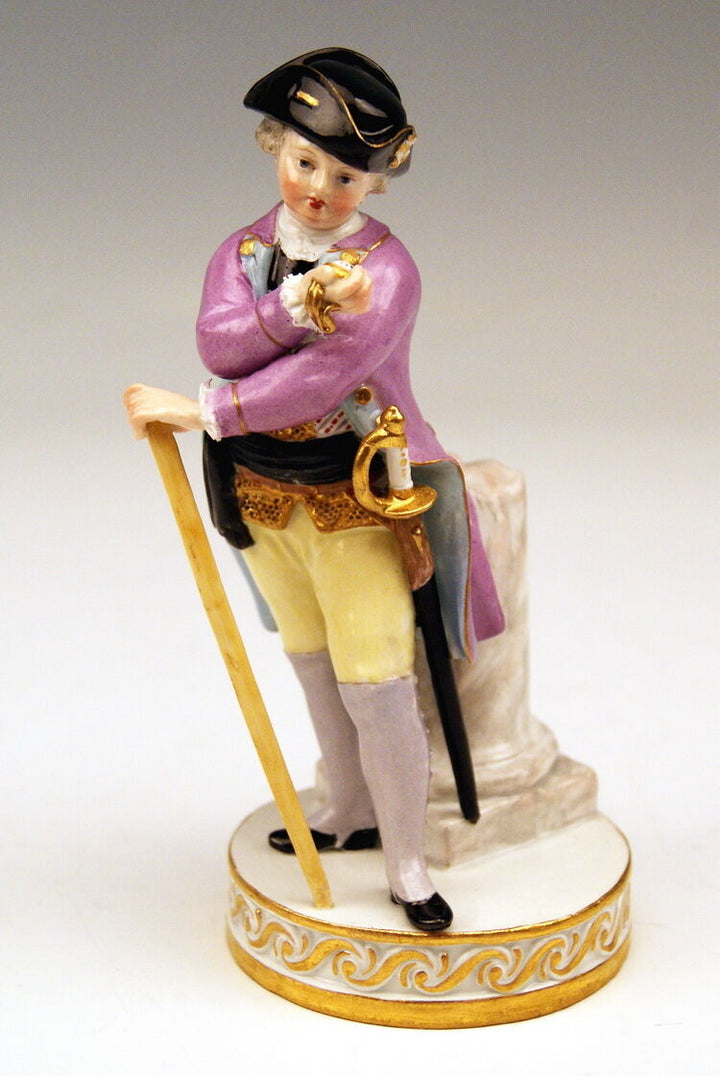 MEISSEN FIGUR KNABE ALS OFFIZIER BOY AS OFFICER M. V. ACIER MNR: F 64 UM 1860
