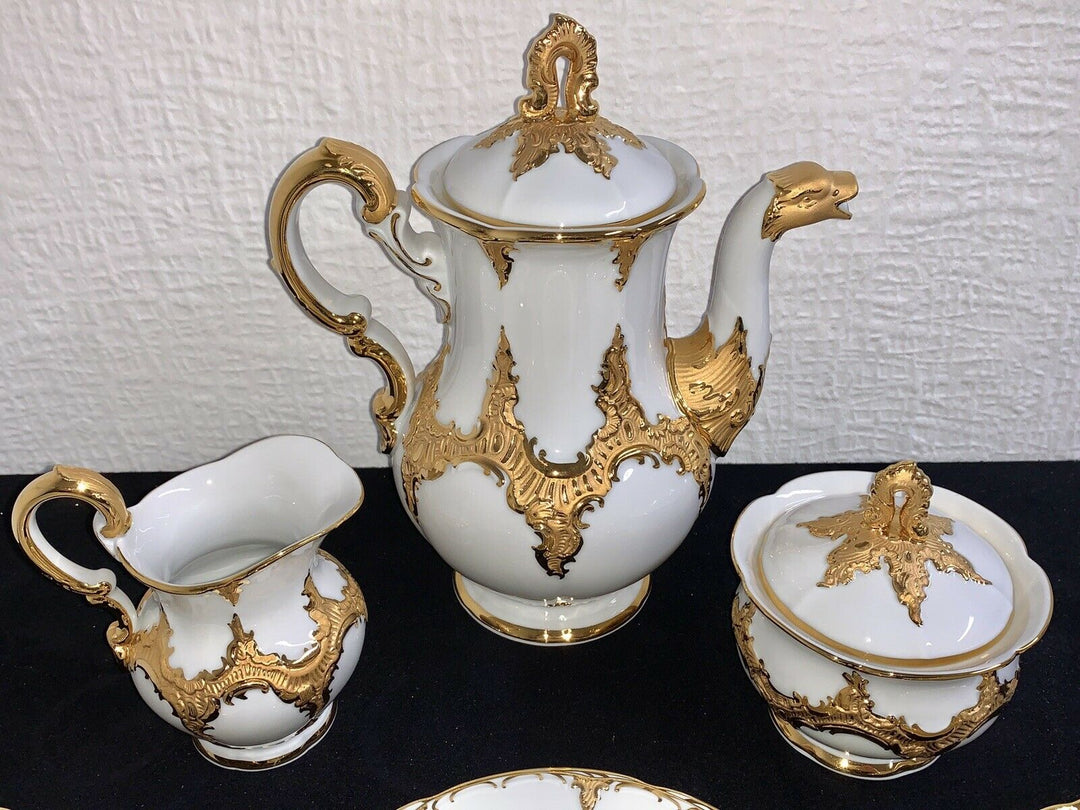 Meissen B Form Prunkservice mit reichhaltiger Goldmalerei Mokkaservice NEUWERTIG