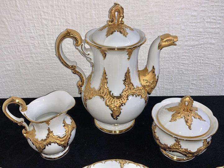 Meissen B Form Prunkservice mit reichhaltiger Goldmalerei Mokkaservice NEUWERTIG