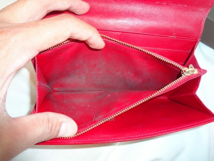 Authentic LOUIS VUITTON Vernis Long Wallet Red