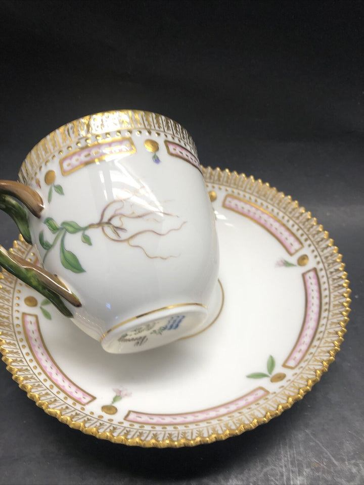 ロイヤルコペンハーゲン　フローラダニカ　コーヒーカップ＆ソーサー　No 20/3597