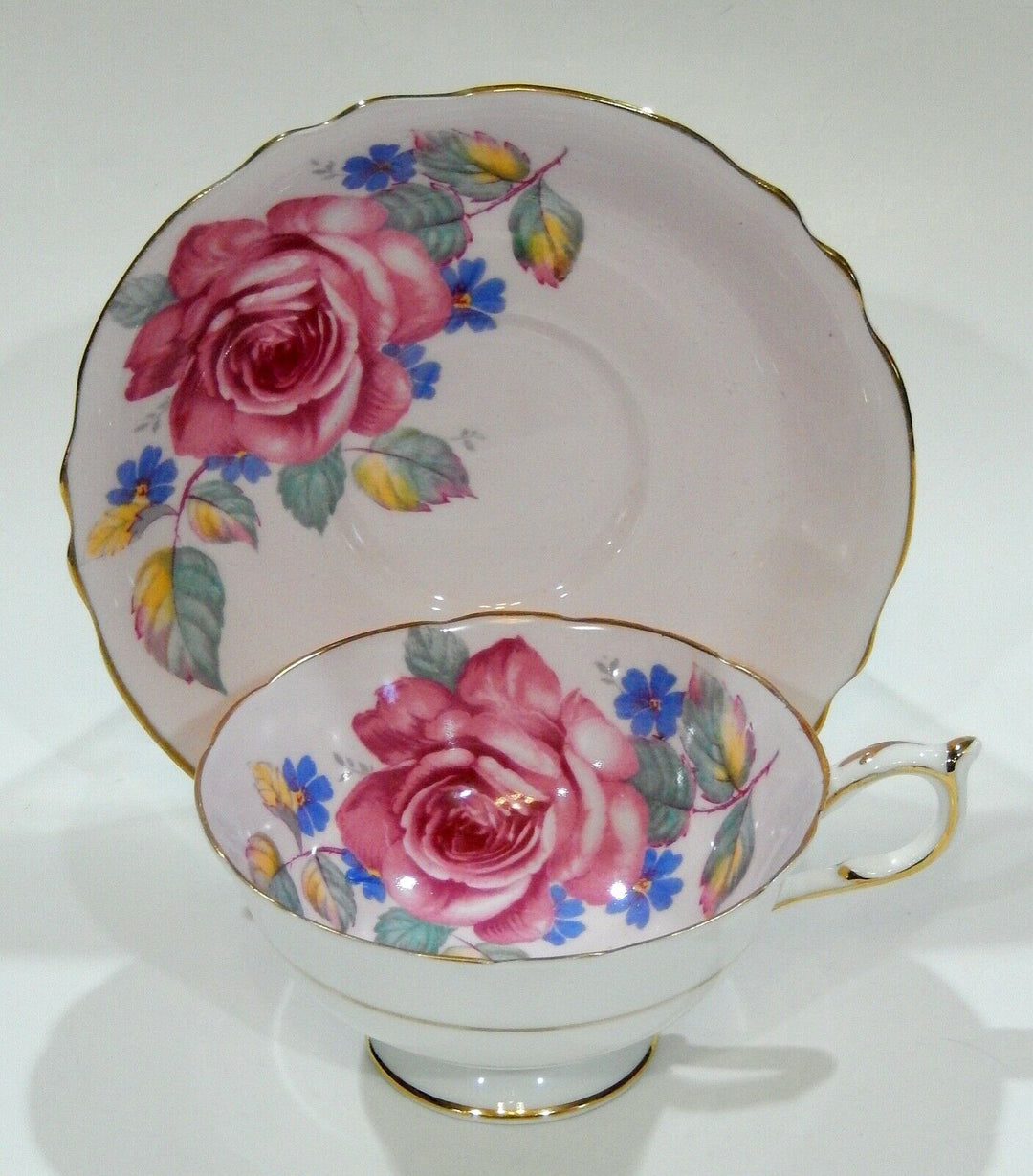 アンティーク　パラゴンのカップ＆ソーサー　ピンクローズと忘れな草２