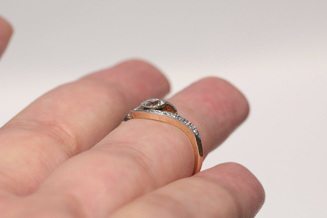 アンティーク ヴィクトリアン 18K ナチュラルダイヤモンドのリング