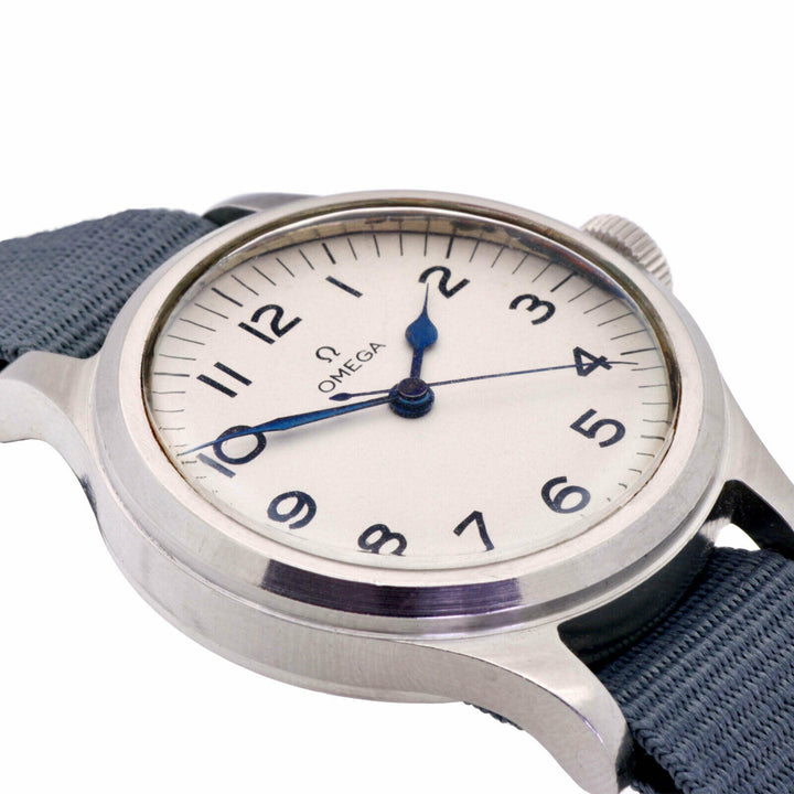 ヴィンテージ　オメガ　イギリス軍　ミリタリーウォッチRAF6B/159 4894 1956年製
