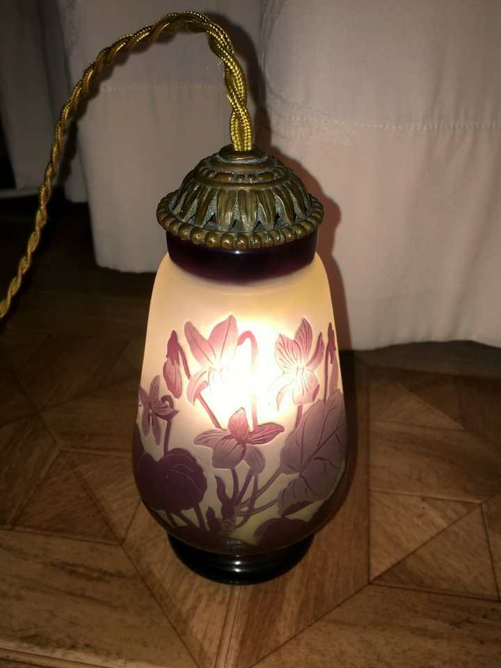 2021年 2月23日画像更新！エミールガレ　スミレの花のテーブルランプ（常夜灯）